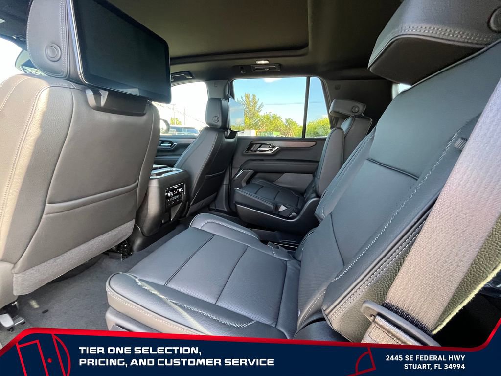 New 2026 GMC Yukon Denali w/ Denali Reserve Package AWD/4WD image 13