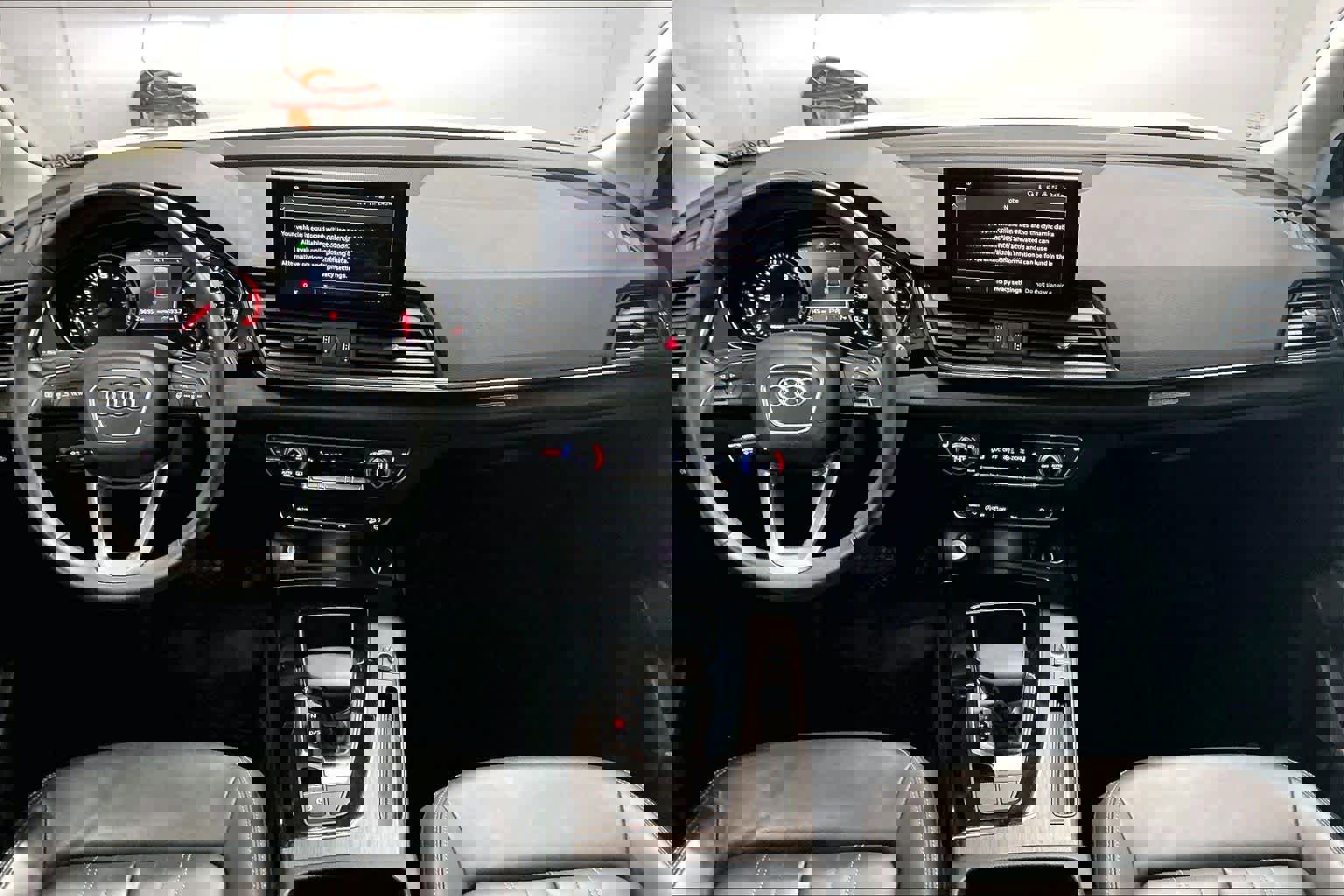 Used 2023 Audi Q5 2.0T Premium w/ Convenience Package image 17