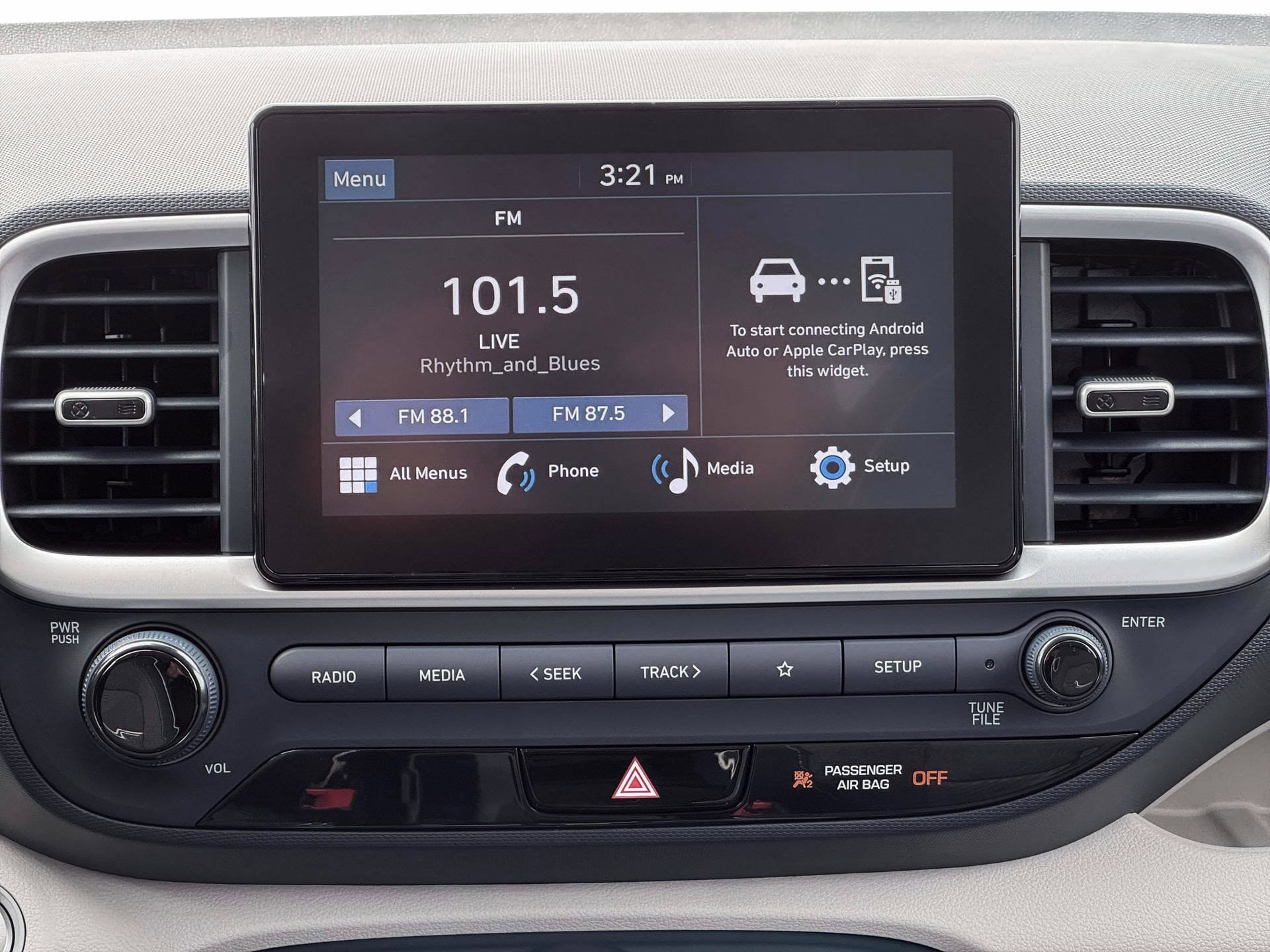 New 2026 Hyundai Venue SEL FWD image 19