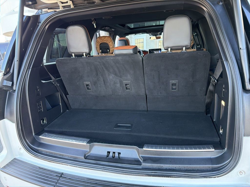 Used 2018 Lincoln Navigator Reserve w/ Technology Package image 13