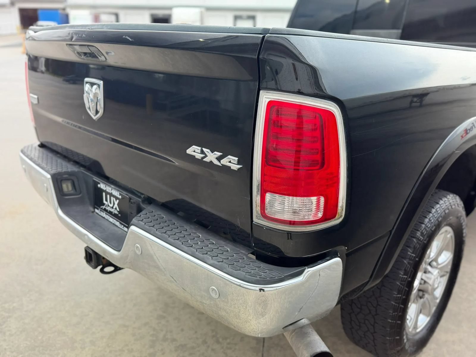 Used 2016 RAM 2500 Laramie AWD/4WD image 9