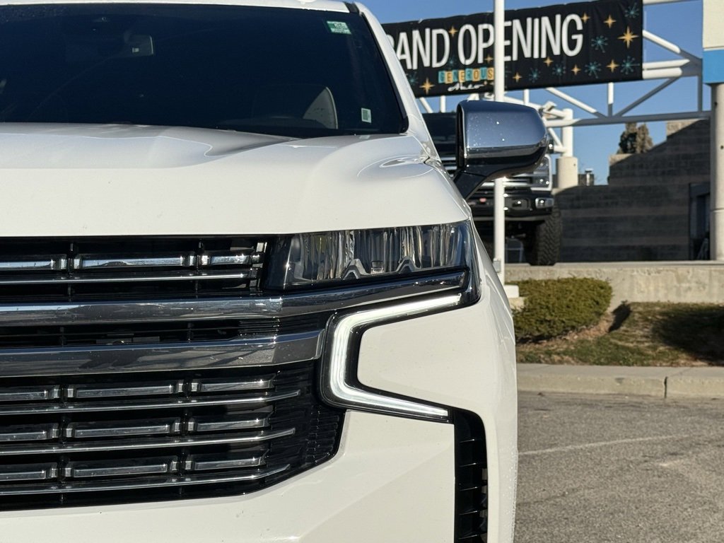 Used 2023 Chevrolet Suburban Premier image 31