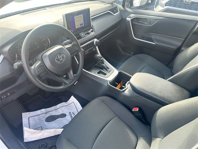 Used 2025 Toyota RAV4 LE image 20
