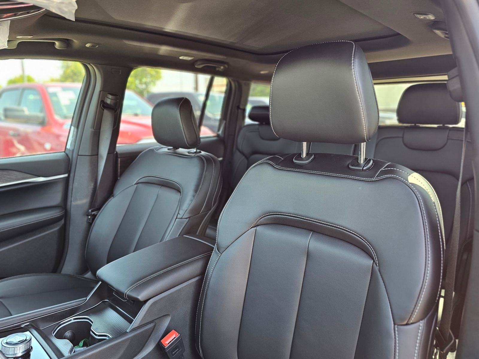 New 2026 Jeep Grand Cherokee Limited w/ Limited Altitude Package RWD image 20