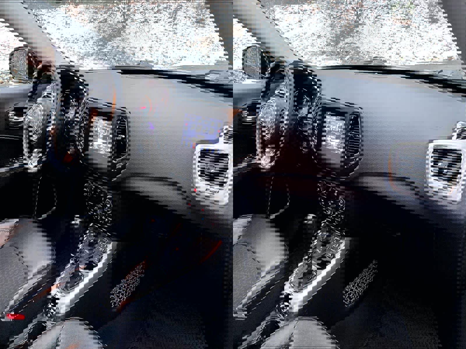 Used 2019 Jeep Compass Latitude w/ Cold Weather Group image 27