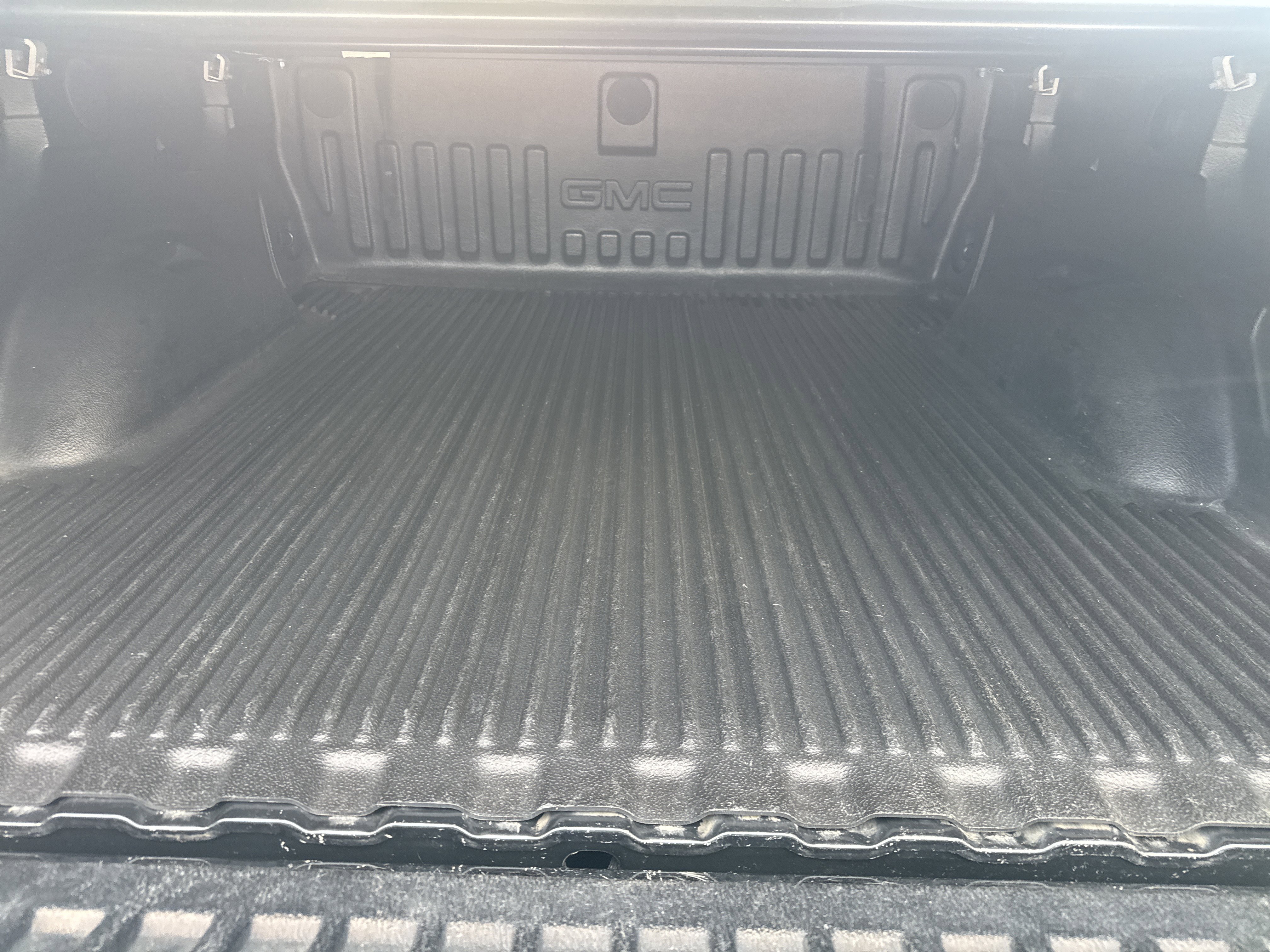 Used 2017 GMC Sierra 1500 SLE w/ SLE Value Package image 5