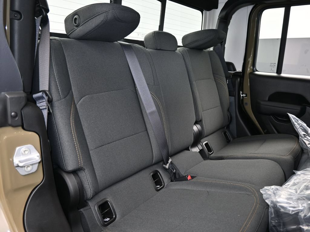 New 2026 Jeep Gladiator Sport AWD/4WD image 32