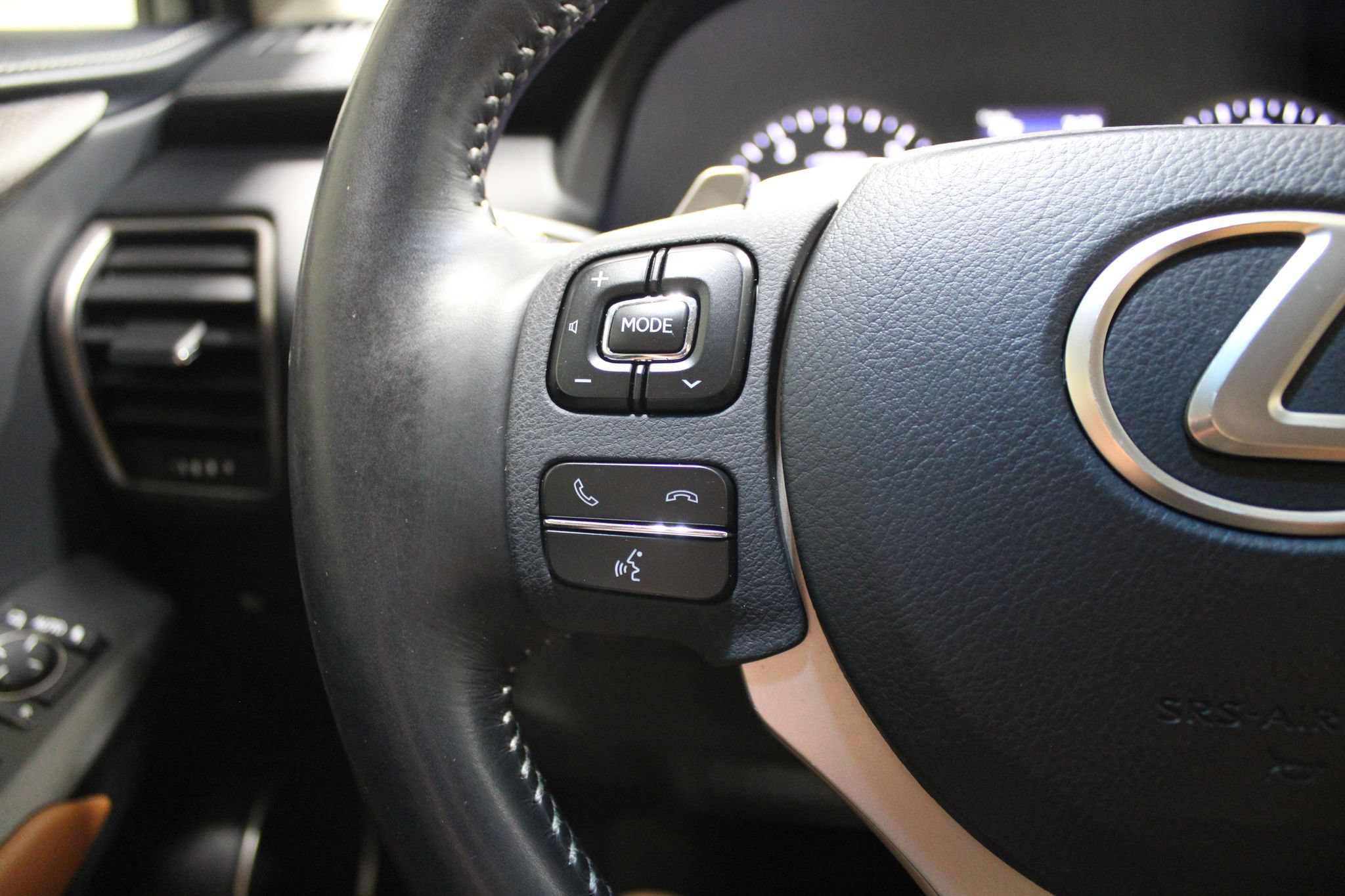 Used 2019 Lexus NX 300 AWD image 39