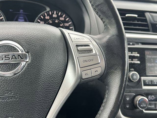 Used 2017 Nissan Altima 2.5 SL w/ Moonroof Package image 12
