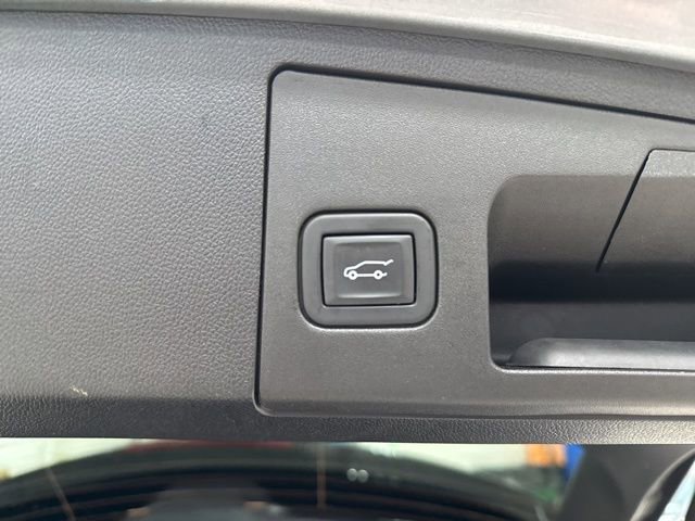 Used 2023 Cadillac XT4 Sport w/ Cold Weather Package image 29