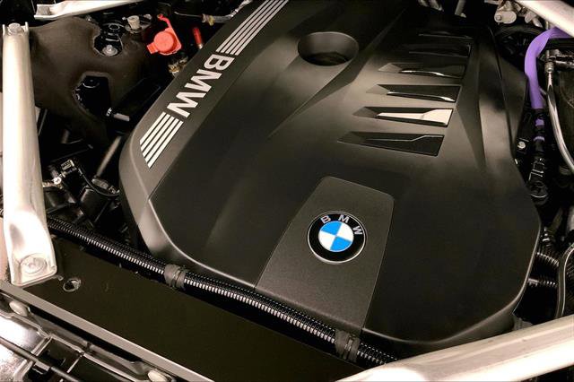 Certified 2024 BMW X7 xDrive40i w/ M Sport Package image 31