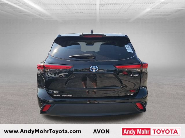 Used 2022 Toyota Highlander XLE AWD/4WD image 6