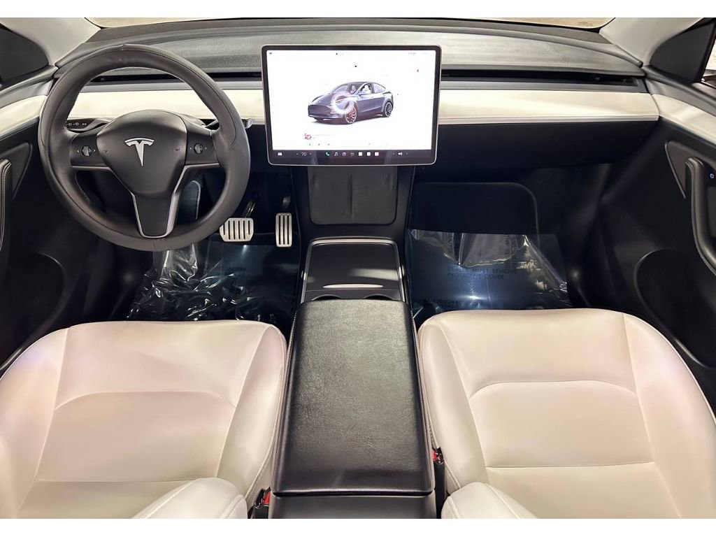 Used 2023 Tesla Model Y Performance AWD/4WD image 16
