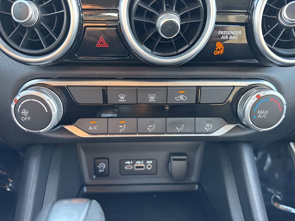 Used 2025 Nissan Sentra SV image 17
