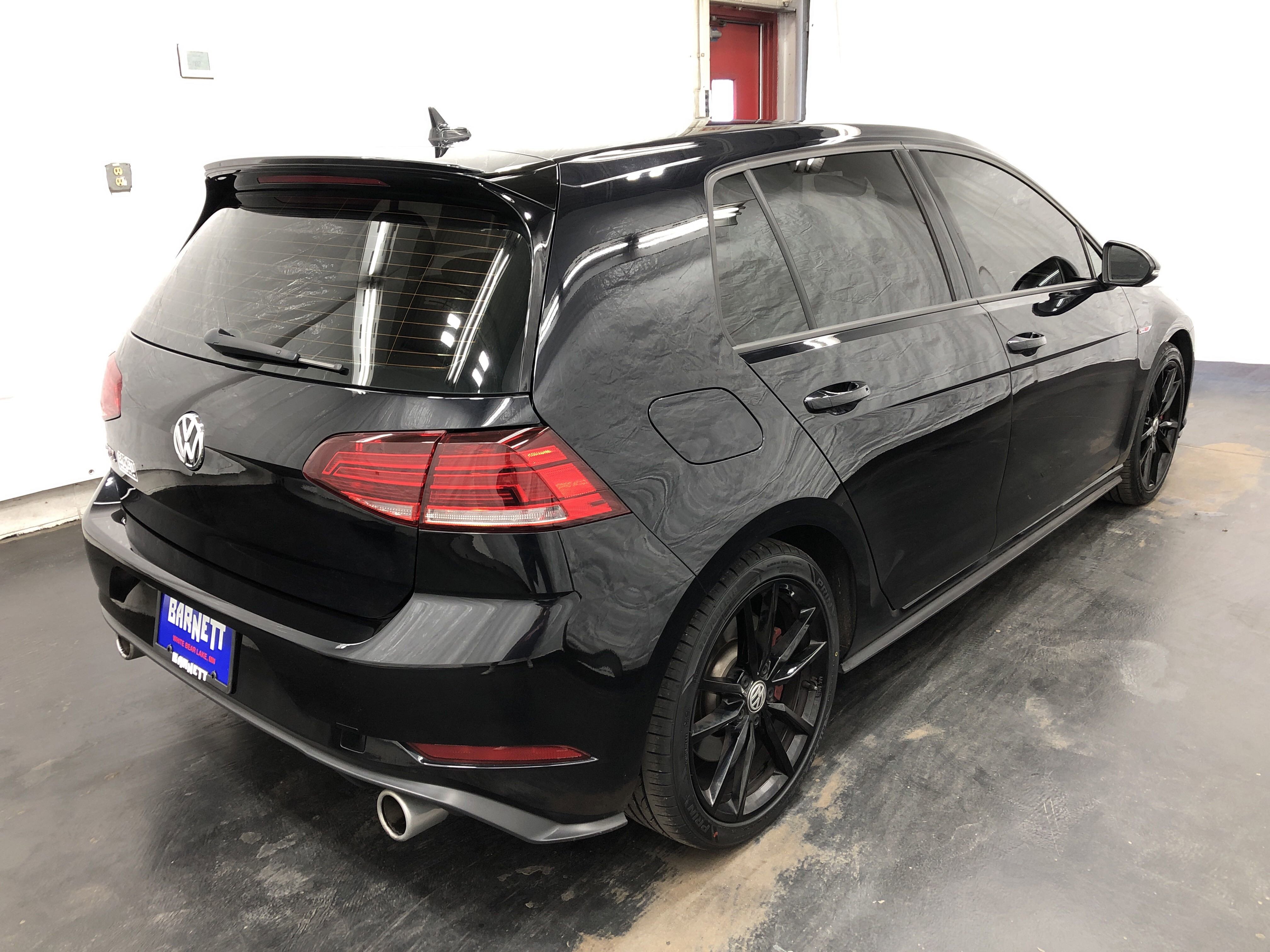 Used 2021 Volkswagen GTI SE image 3