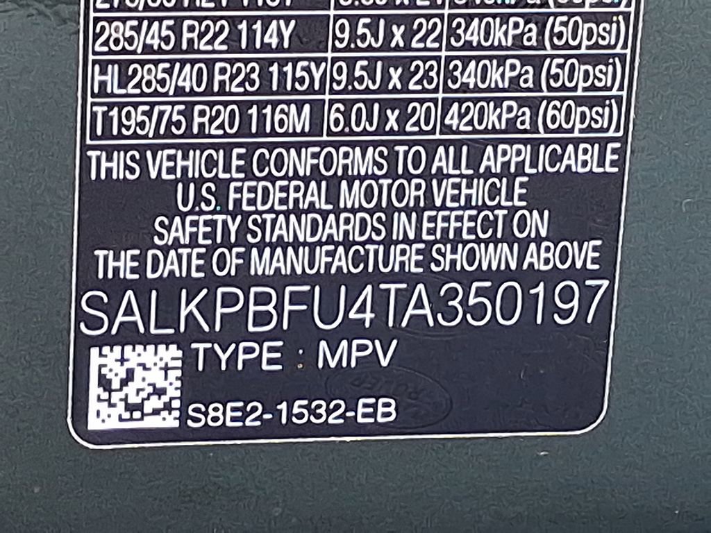 New 2026 Land Rover Range Rover Long Wheelbase SE image 17