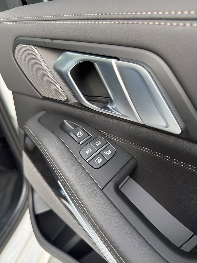 New 2026 BMW X7 M60i w/ Climate Comfort Package image 19