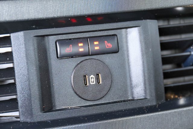 Used 2024 Ford F250 Platinum w/ FX4 Off-Road Package image 24