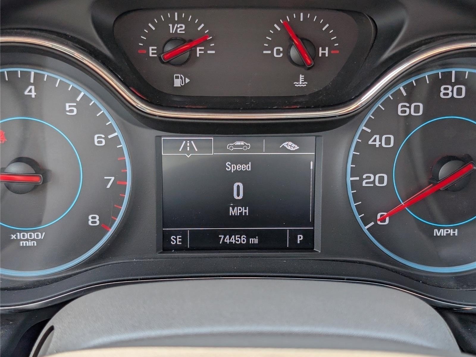 Used 2017 Chevrolet Cruze Premier FWD image 29