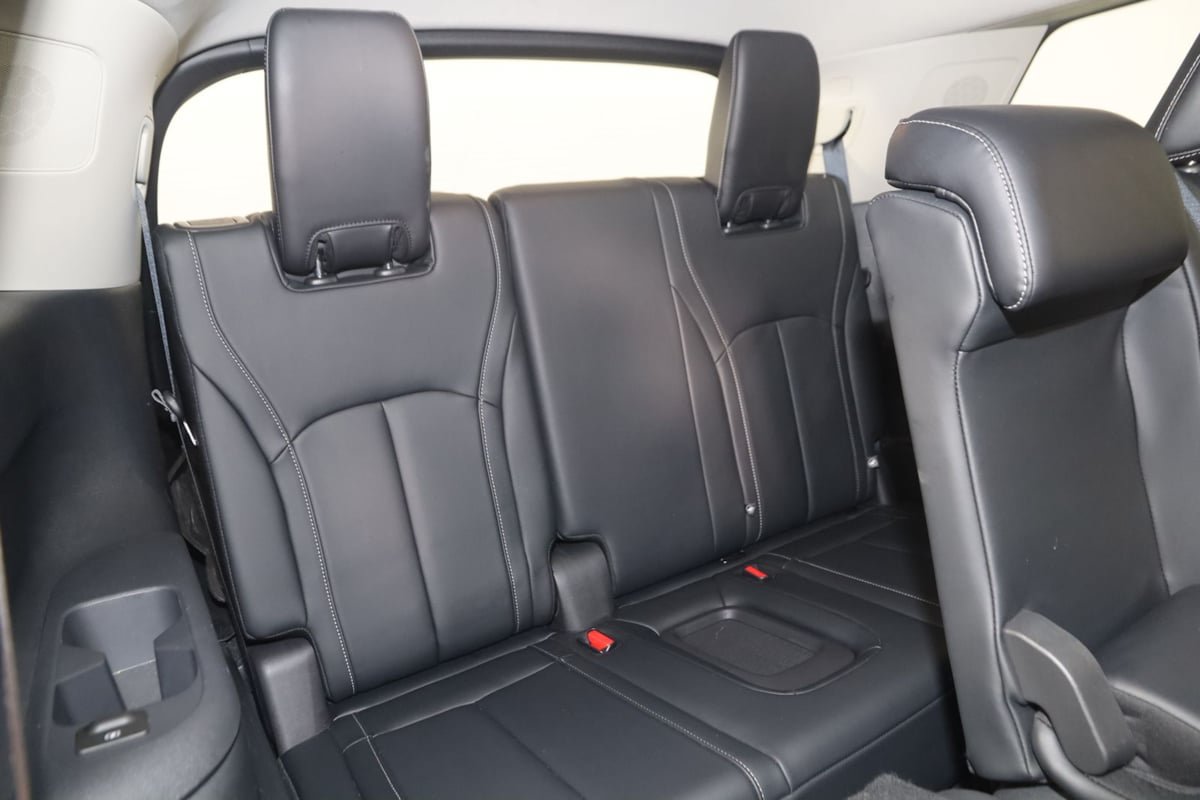 Used 2023 INFINITI QX60 Luxe w/ Cargo Package AWD/4WD image 16