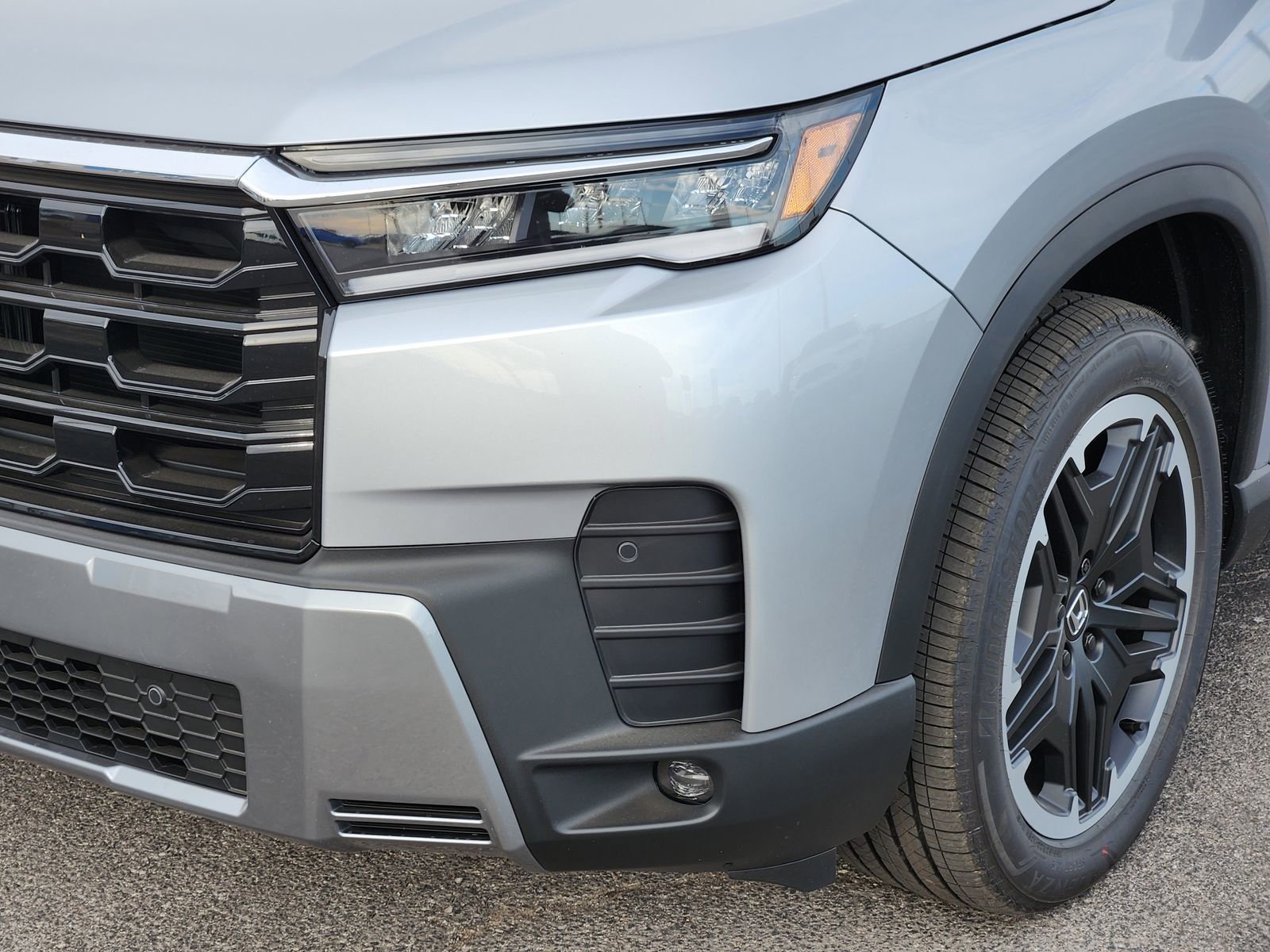 New 2026 Honda Pilot Touring image 11