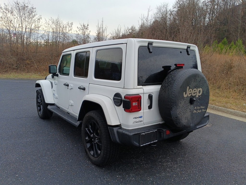 Used 2021 Jeep Wrangler Unlimited Sahara w/ Cold Weather Group image 3