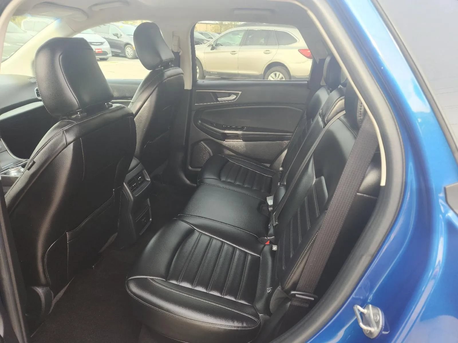 Used 2020 Ford Edge SEL w/ Cold Weather Package AWD/4WD image 18