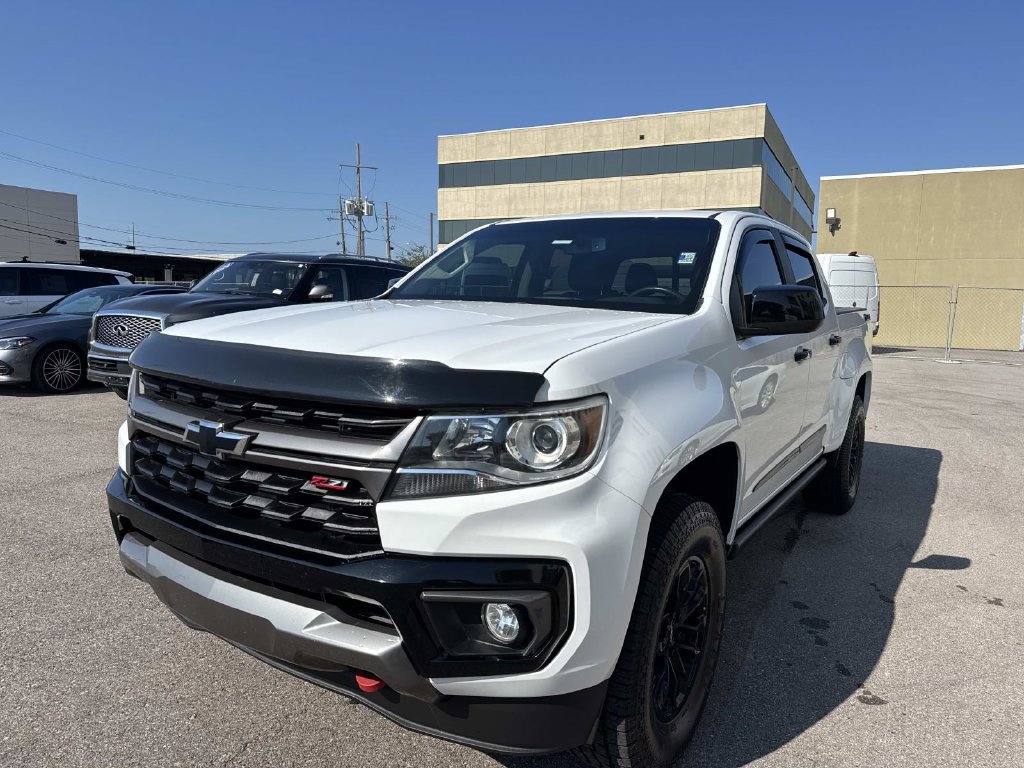 Used 2022 Chevrolet Colorado Z71 w/ LPO, Power Package AWD/4WD image 3