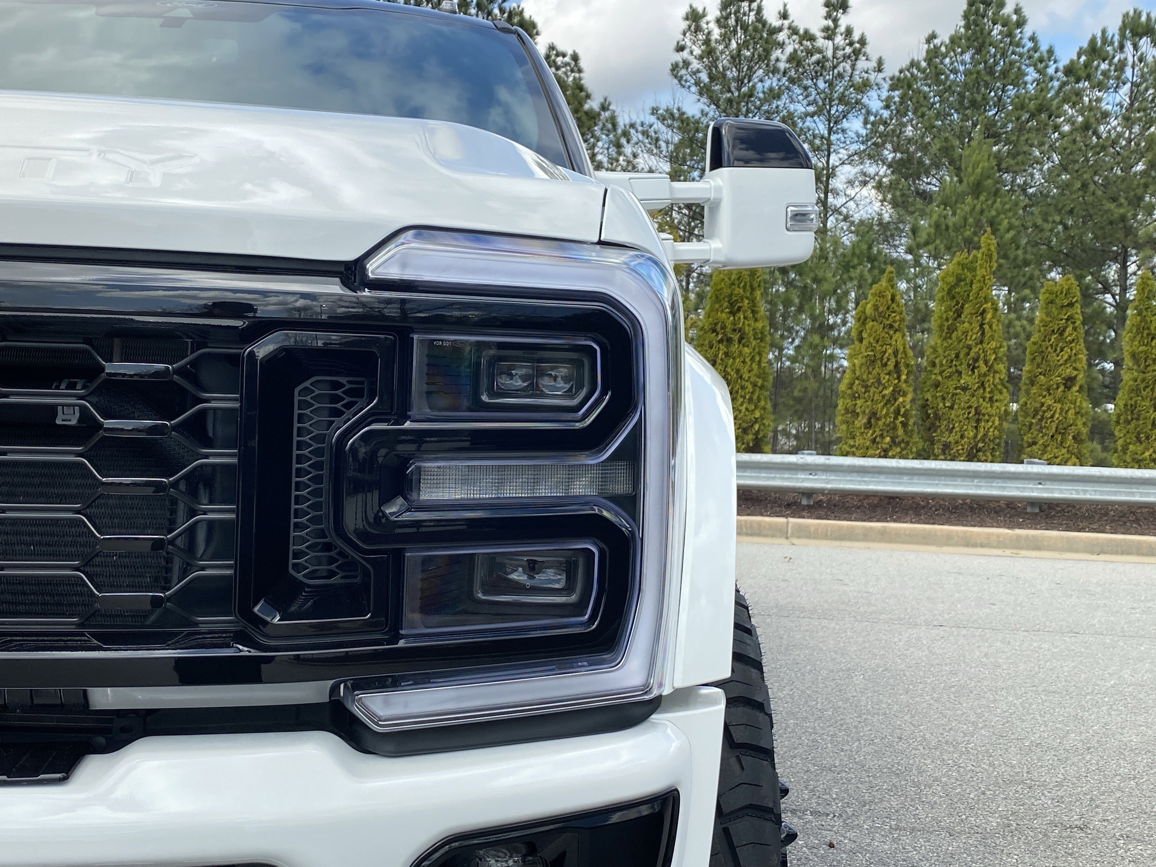 Used 2026 Ford F450 Platinum w/ FX4 Off-Road Package image 50