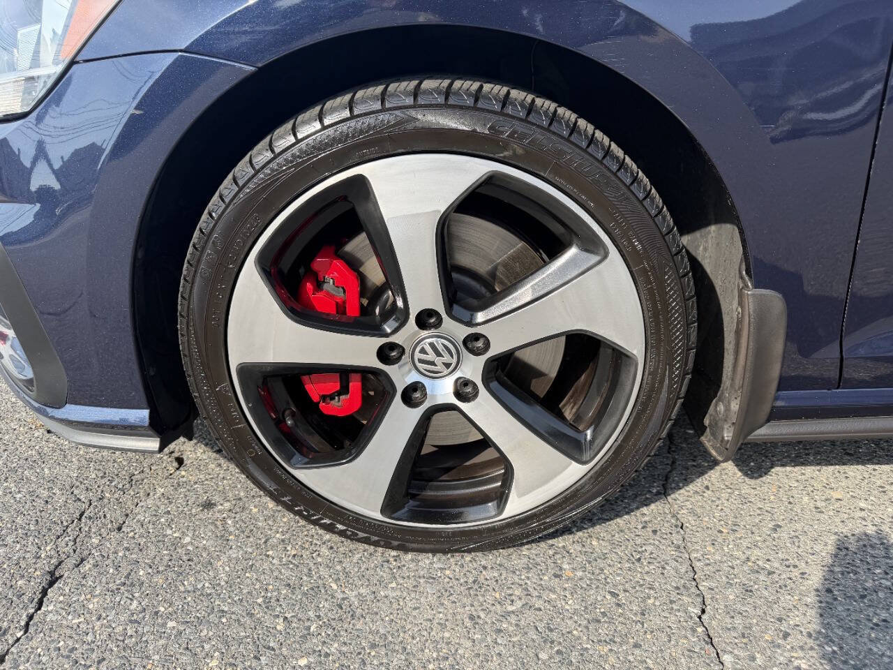 Used 2019 Volkswagen GTI S FWD image 11
