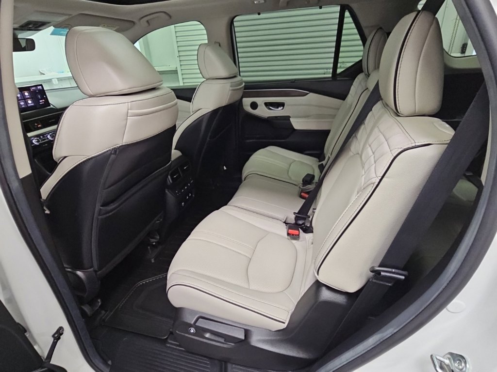 Used 2026 Honda Pilot Elite image 34