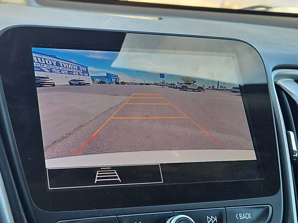 Used 2024 Chevrolet Malibu LT image 15