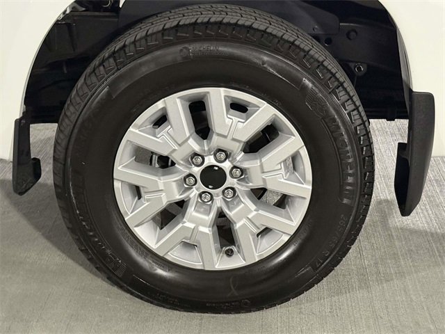 Used 2024 Nissan Frontier SV w/ SV Convenience Package image 13