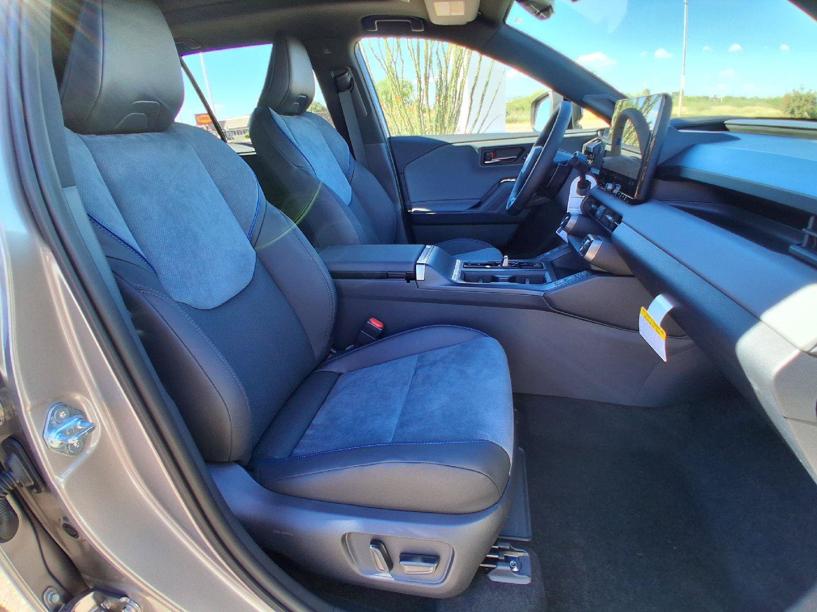 New 2026 Toyota RAV4 XSE w/ Panoramic Sun Roof Package AWD/4WD image 23