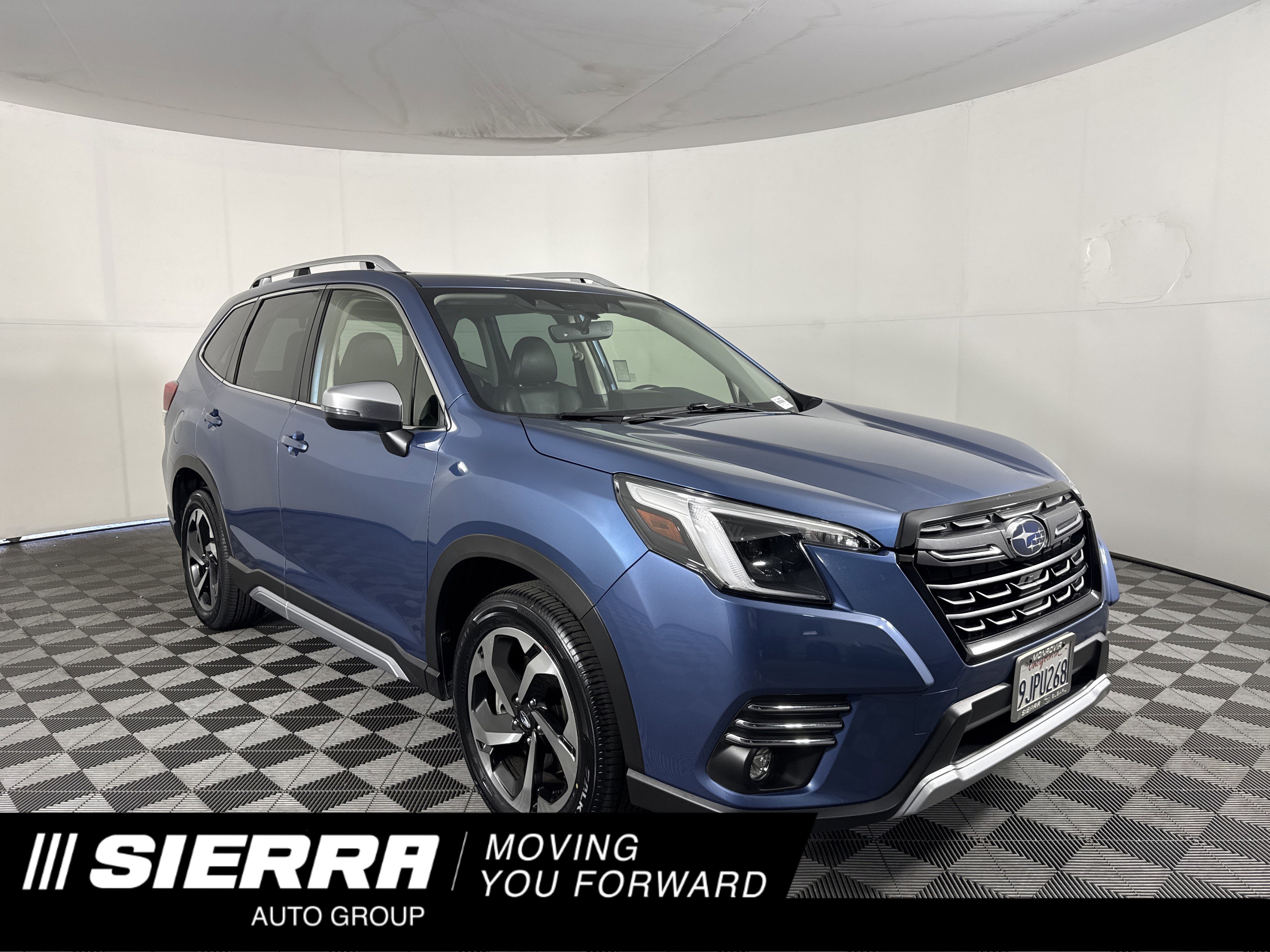 Used 2024 Subaru Forester Touring AWD/4WD image 1
