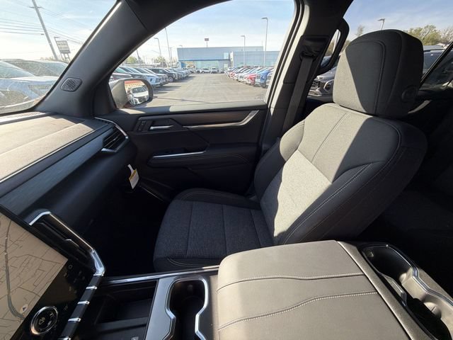 New 2026 GMC Acadia Elevation w/ LPO, Floor Liner Package FWD image 31