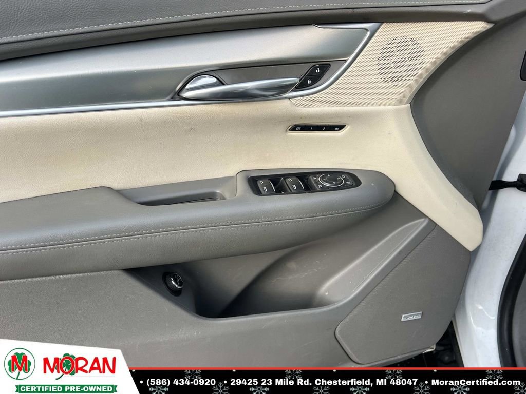 Used 2018 Cadillac XT5 Luxury w/ Driver Awareness Package image 14