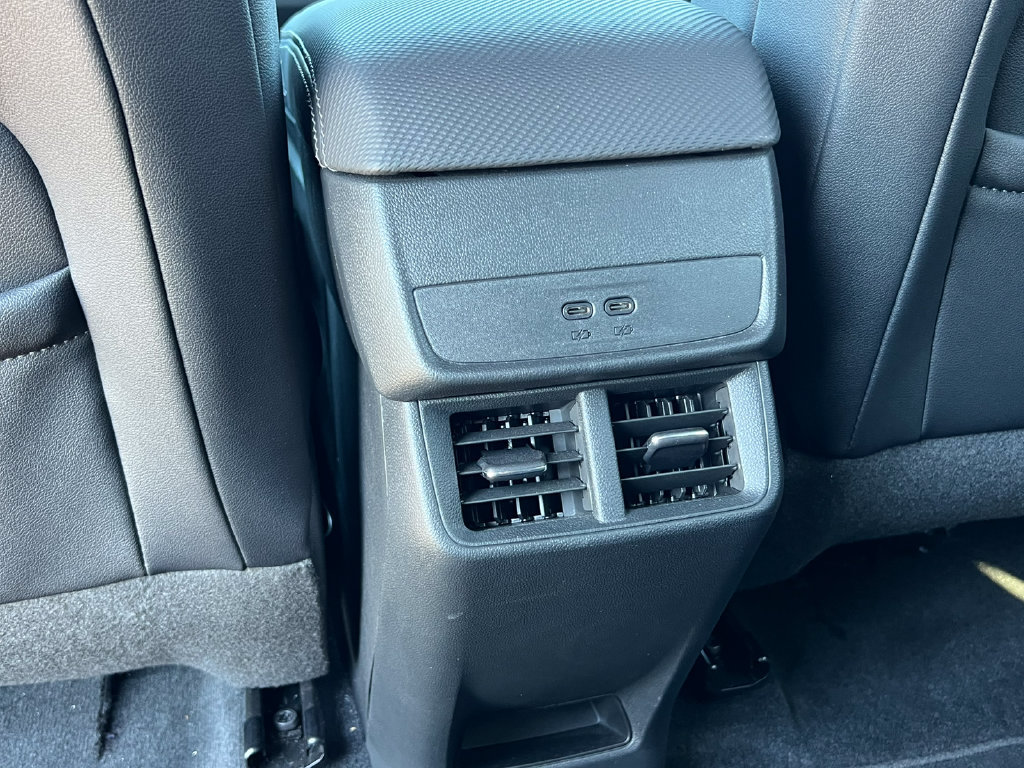 Used 2025 Chevrolet Equinox LT w/ Convenience Package II FWD image 33