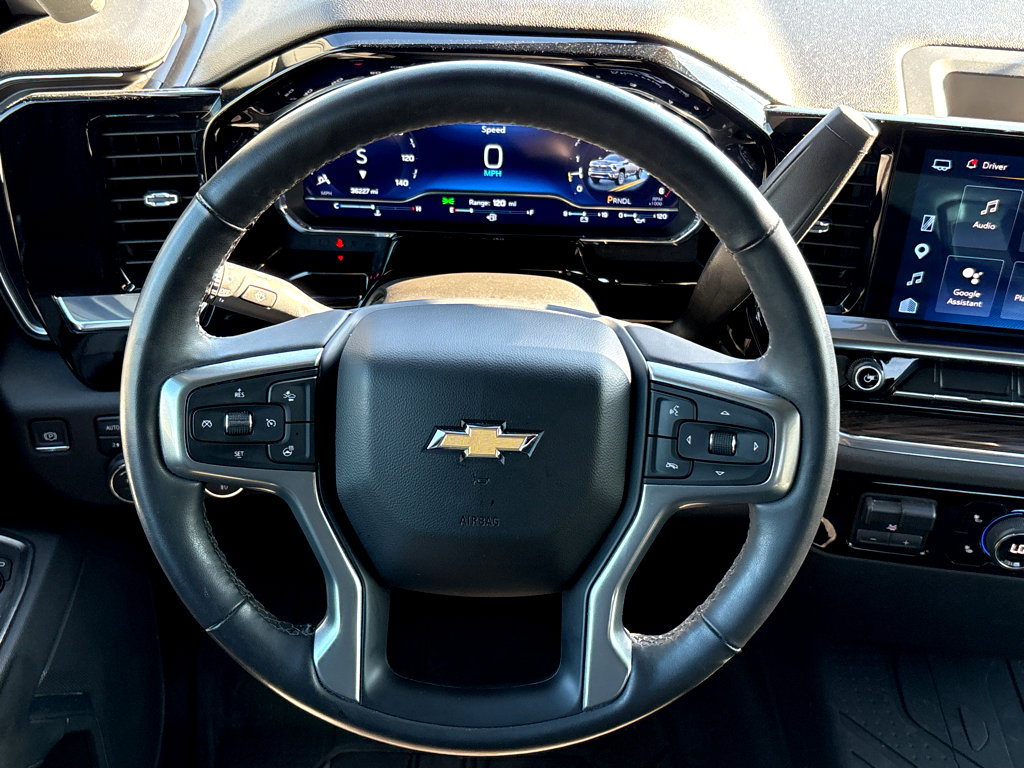 Used 2024 Chevrolet Silverado 2500 LT w/ Convenience Package image 12