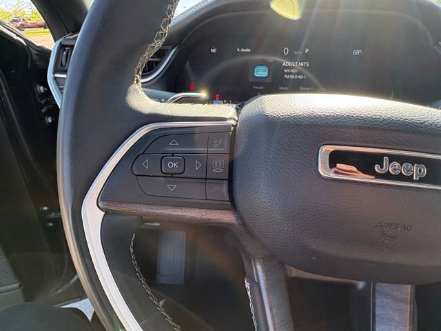 Used 2024 Jeep Grand Cherokee L Limited w/ Luxury Tech Group II AWD/4WD image 15