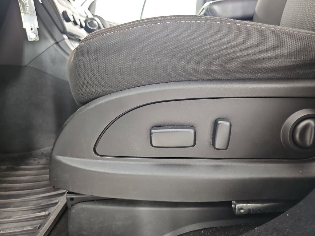 Used 2017 Chevrolet Traverse LT w/ Style and Technology Package image 35