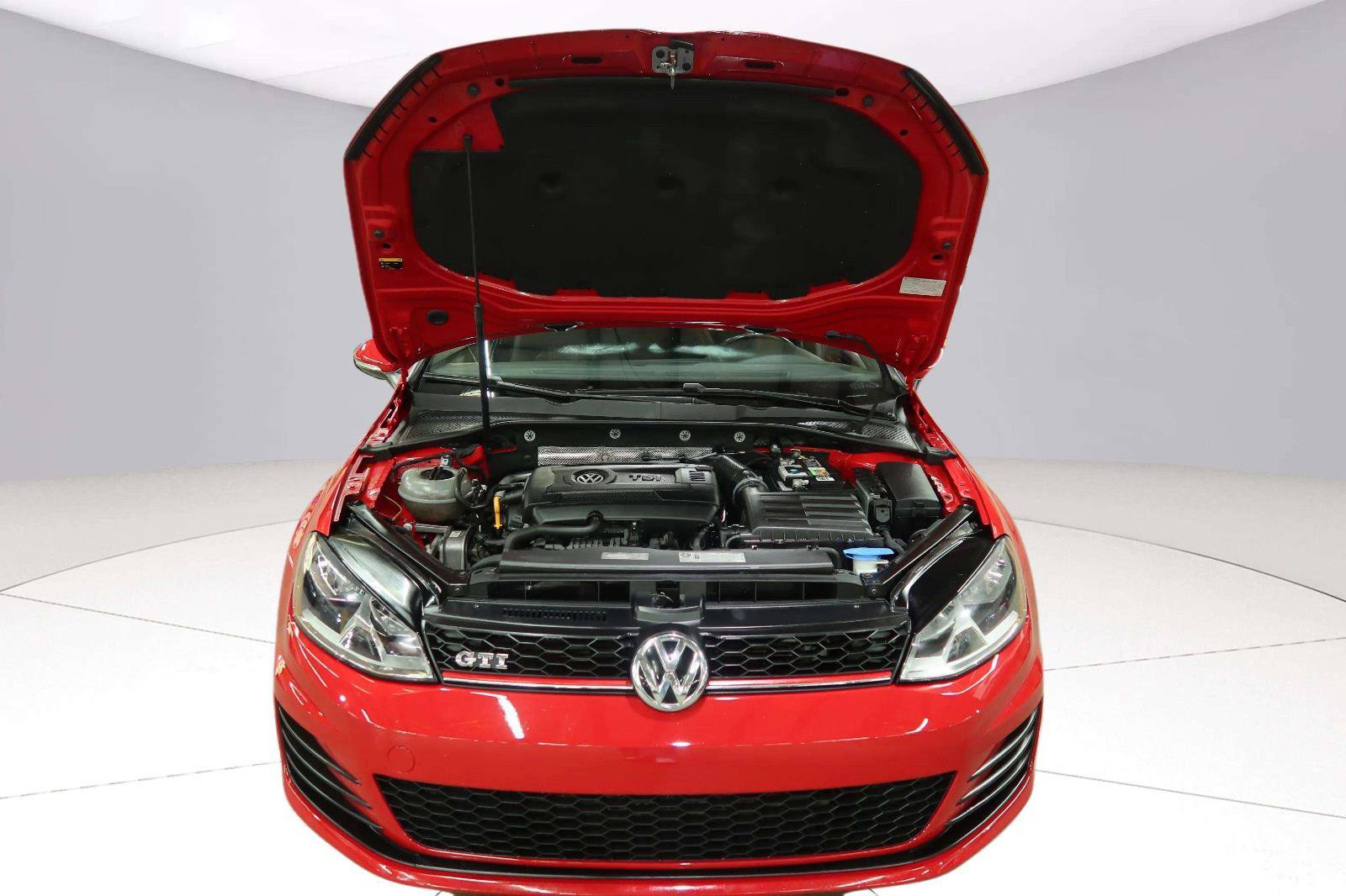 Used 2017 Volkswagen GTI 4-Door FWD image 37