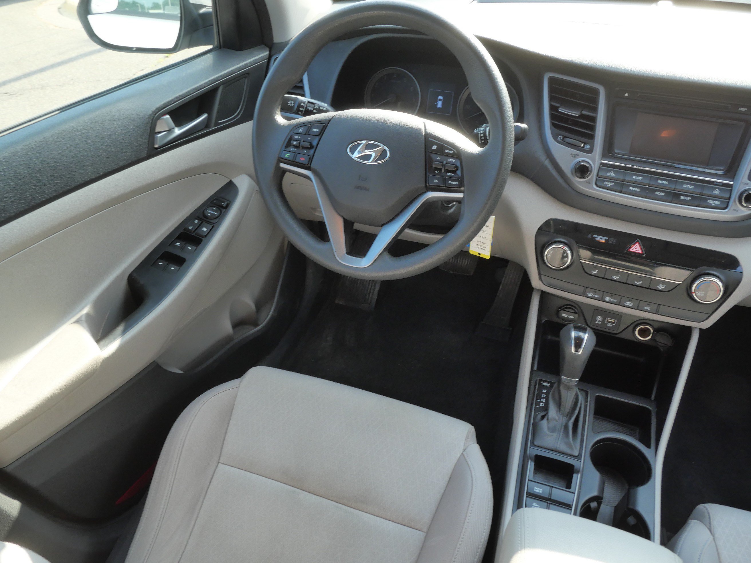 Used 2016 Hyundai Tucson SE w/ Option Group 02 FWD image 9