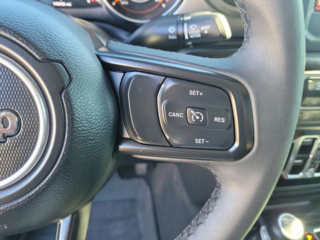 Used 2023 Jeep Gladiator Willys image 23