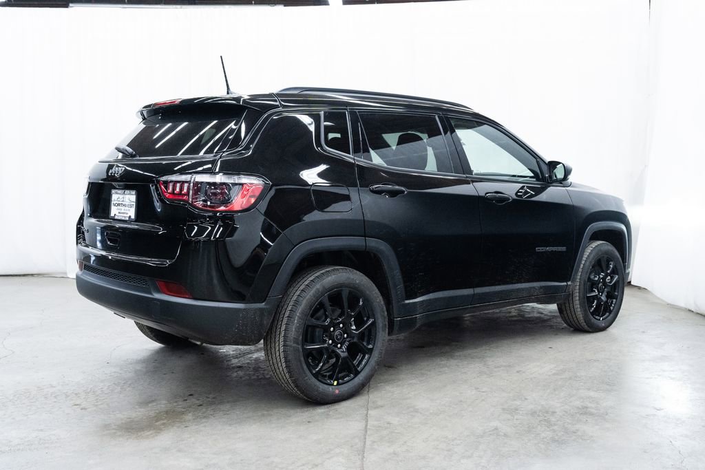 New 2026 Jeep Compass Latitude image 6