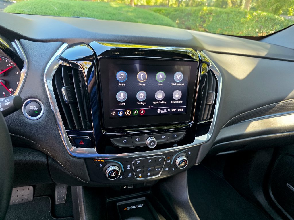 Certified 2023 Chevrolet Traverse Premier w/ LPO, Cargo Package FWD image 18
