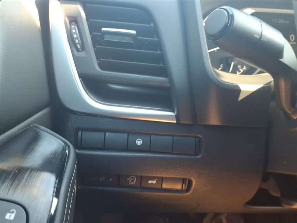 New 2026 Nissan Rogue SV image 14