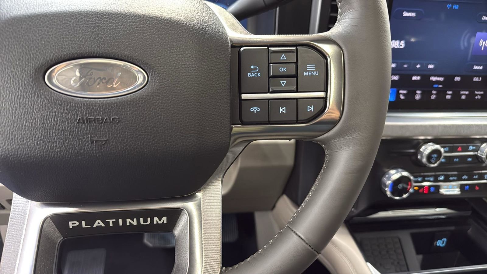 New 2026 Ford F250 Platinum w/ Platinum Plus Package image 17