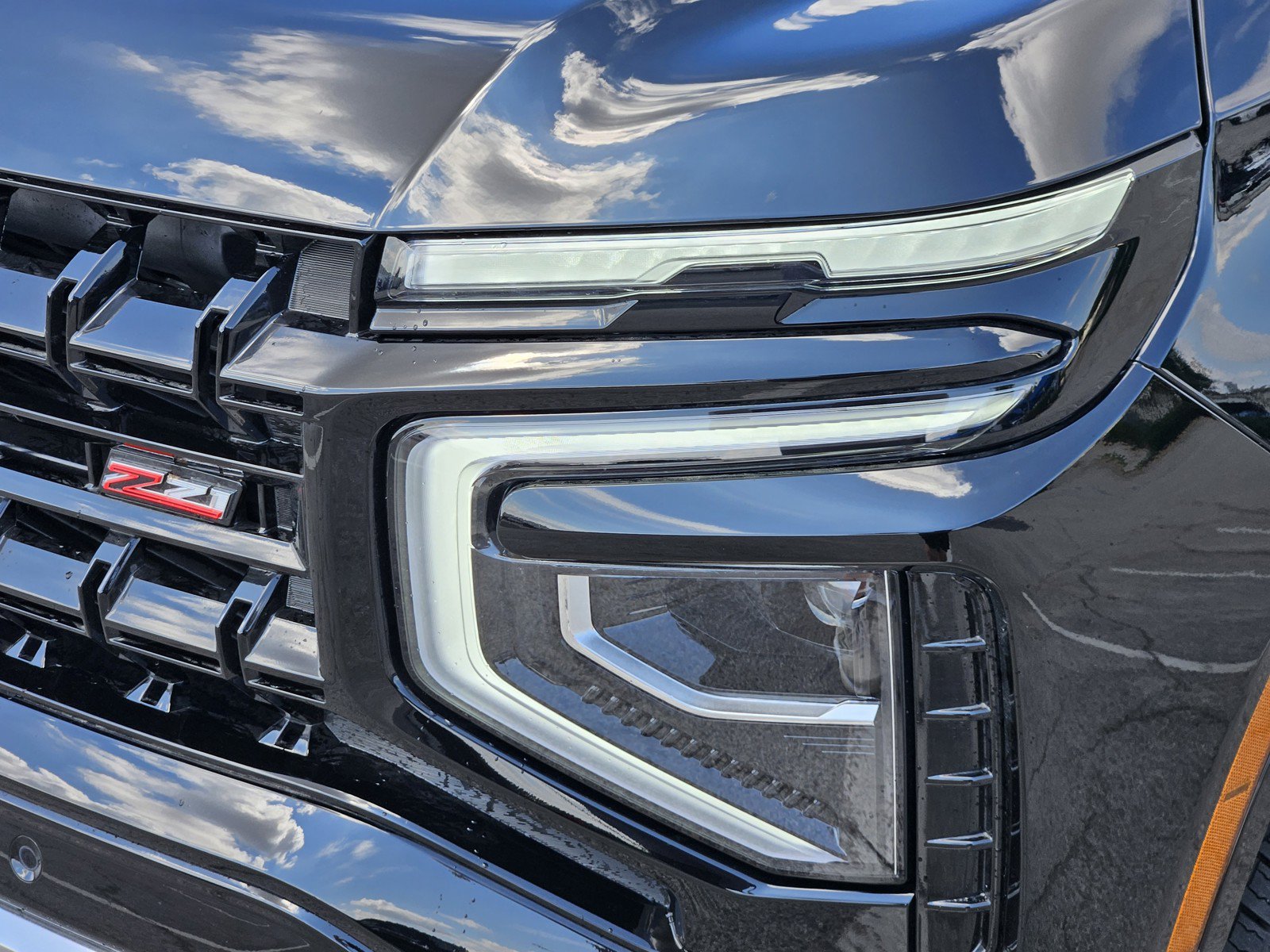 New 2026 Chevrolet Tahoe Z71 w/ Comfort Package AWD/4WD image 5
