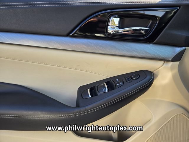 Used 2016 Nissan Maxima 3.5 SL FWD image 31